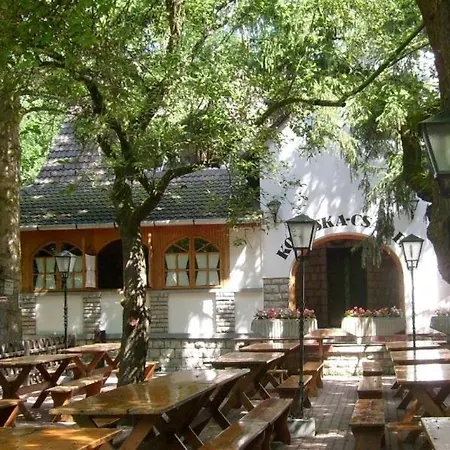 Koloska Apartmanhaz Bed & Breakfast Balatonfured