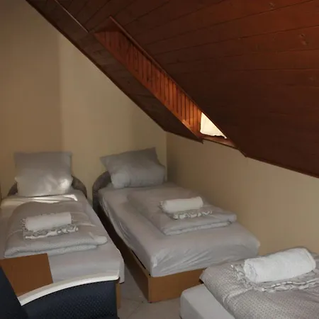 Koloska Apartmanhaz Frühstückspension *