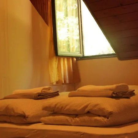 Koloska Apartmanhaz Bed & Breakfast Balatonfured