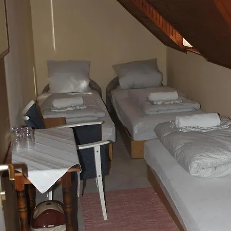 Koloska Apartmanhaz