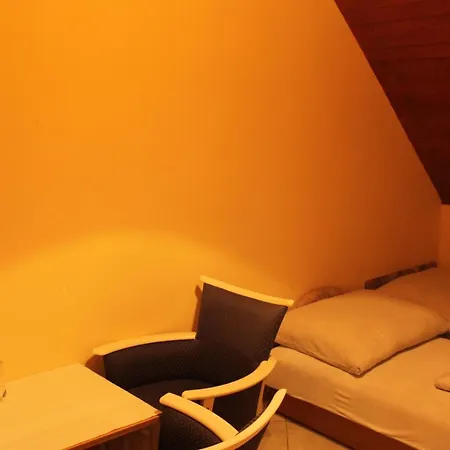 Frühstückspension Koloska Apartmanhaz