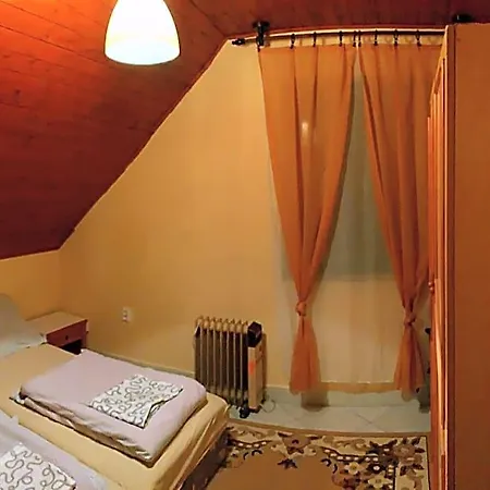 Couette-café Koloska Apartmanhaz *
