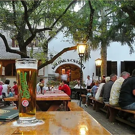 Koloska Apartmanhaz *