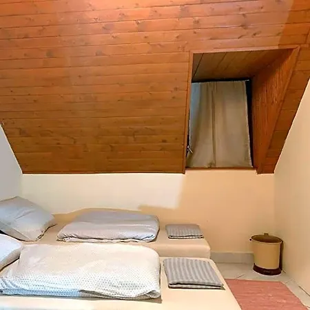 Koloska Apartmanhaz