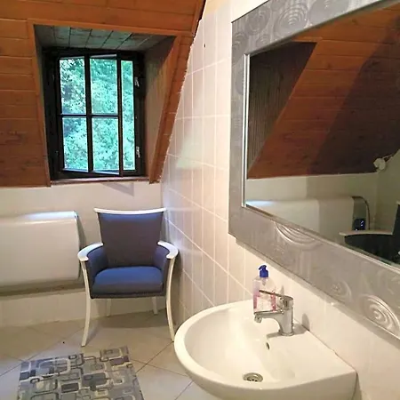 Koloska Apartmanhaz