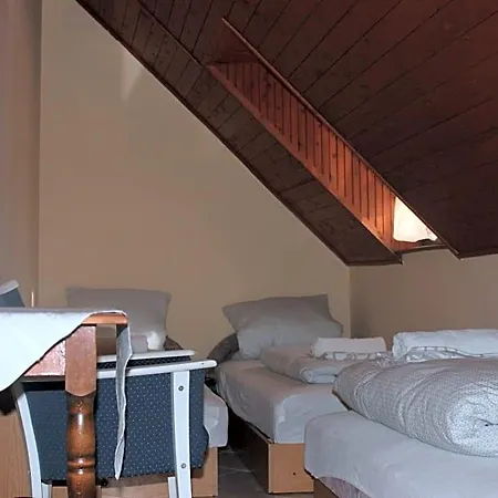 Frühstückspension Koloska Apartmanhaz *